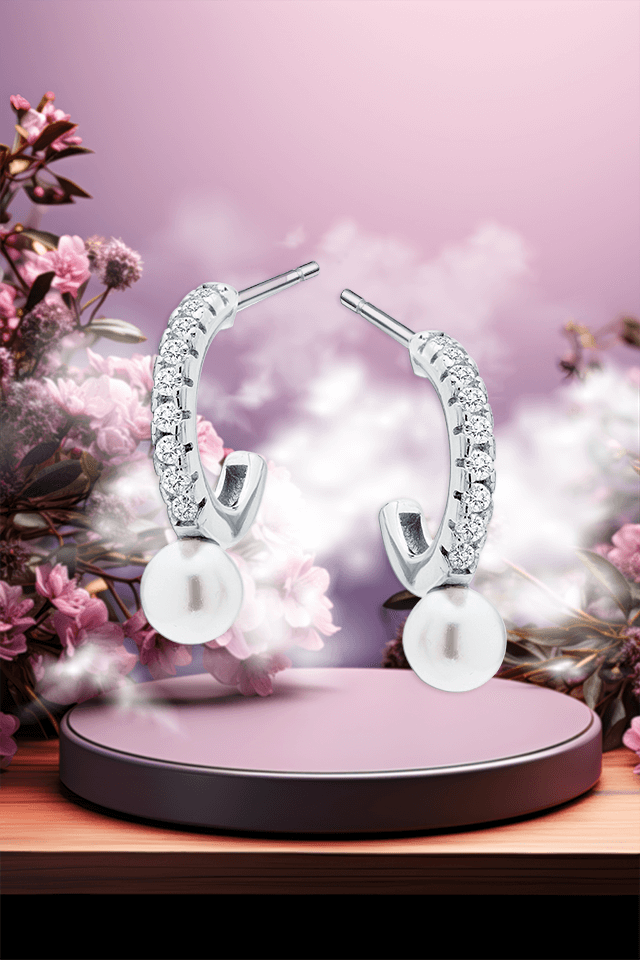 Cercei din argint 925 rotunzi cu pietre zirconiu alb si perle sintetice 13 mm Romantic